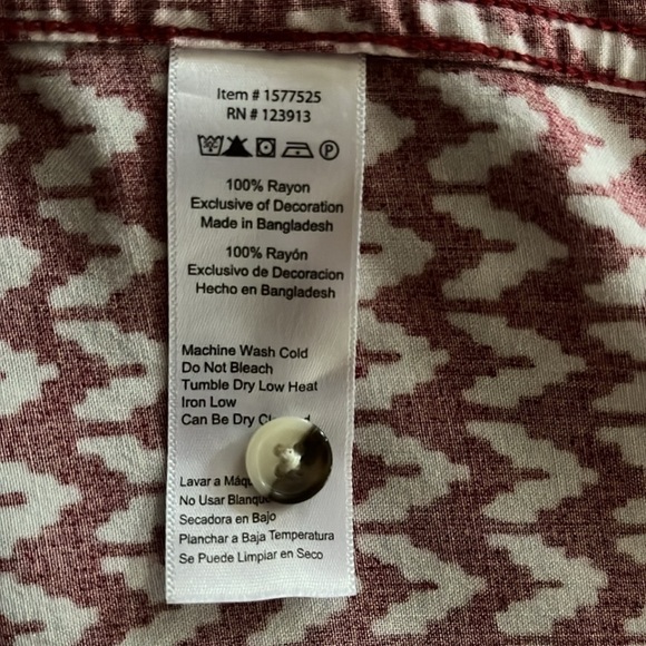 Jachs Girfriend button down 100% rayon geometric top women’s Large - Picture 8 of 8